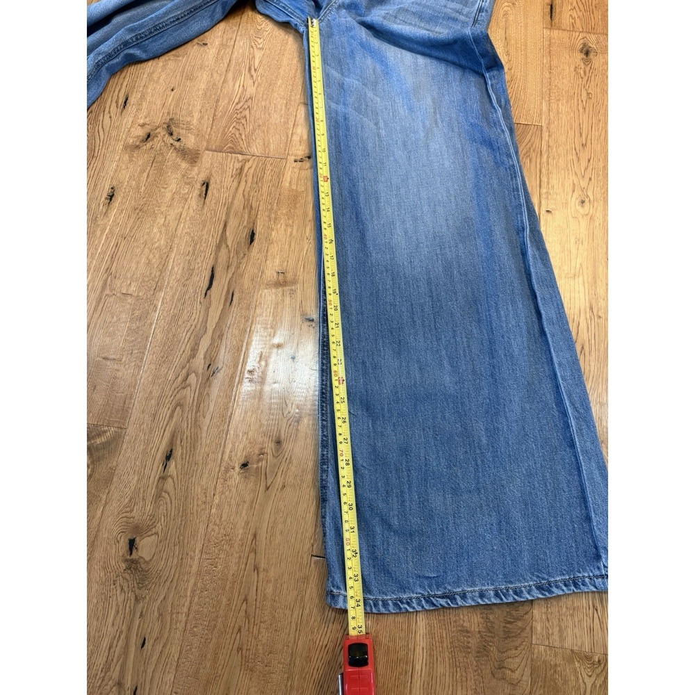 Vervet Women's High Rise Super Flare‎ Jeans 27 Medium Wash - Picture 5 of 7